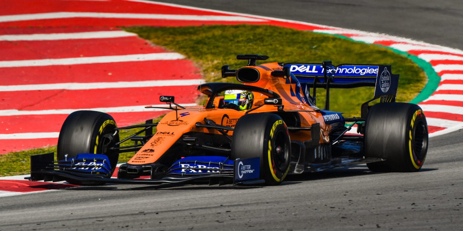 McLaren chce snížit ztrátu na první tři týmy o polovinu