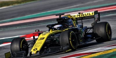 V Barceloně na závěr prvního týdne nejrychlejší Renault, Williams tápe