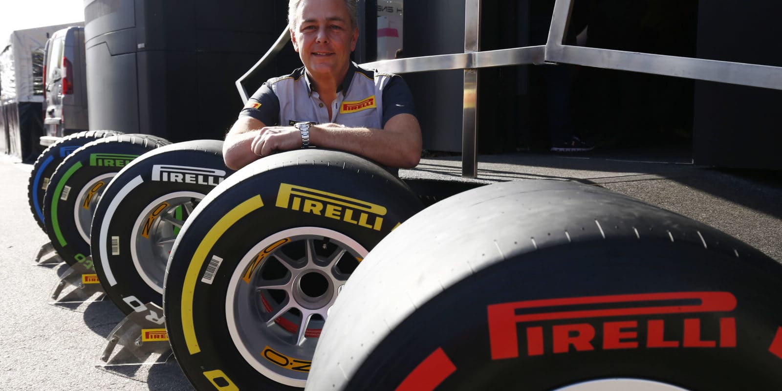 Pirelli odmítá „zvěsti“ o nedostatku pneumatik