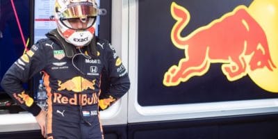 Verstappen bude mít nového dodavatele helmy