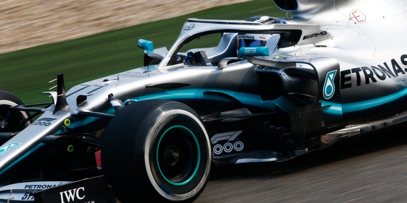 Mercedes v Číně v první řadě, Bottas těsně porazil Hamiltona