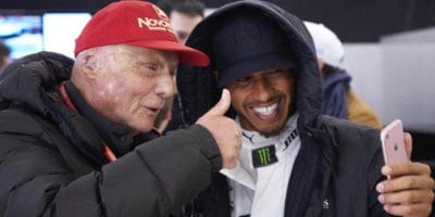 Lewis Hamilton byl omluven z mediálních povinností