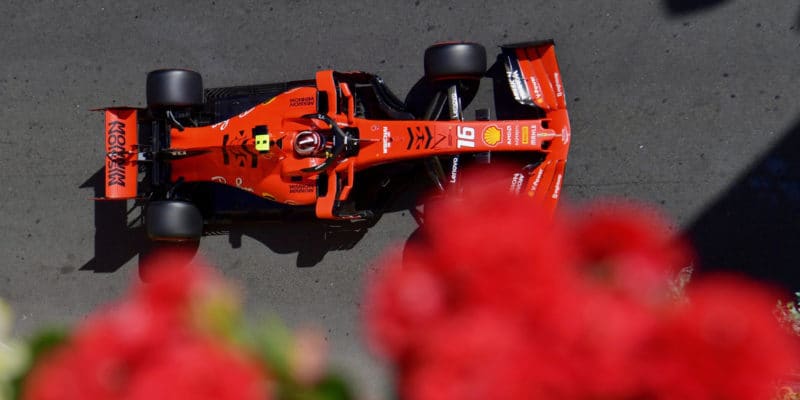 Villeneuve: Ferrari uspěchalo Leclercovo angažmá, nezvládá ho