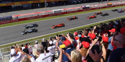 Proč je tak těžké dobře odstartovat? Jezdci Mercedesu vysvětlují