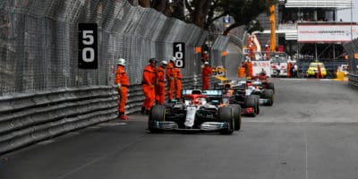 Jak se Hamilton „odvděčil“ týmu za jízdu na sjetých gumách