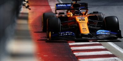 Sainz dostal penalizaci za incident s Albonem