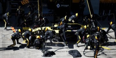 Renault byl při výběru pneumatik agresivní