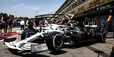 Mercedes bojuje s malými problémy pohonné jednotky