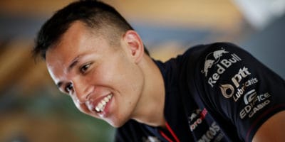 Albon už byl také vyhozen od Red Bullu
