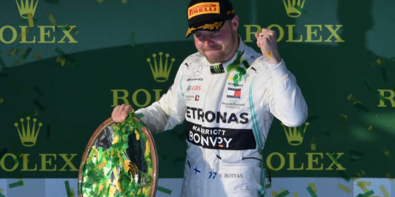 Bottas se obviňuje, že mu šance na titul uklouzla pryč