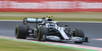 Double Mercedesu i ve druhém tréninku: Bottas opět vpředu