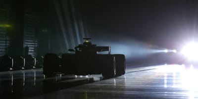Valentýn ve znamení stříbrných šípů: Mercedes představí monopost W11