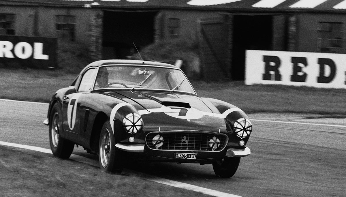 Proč Stirling Moss nikdy nezávodil za Ferrariho