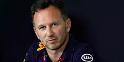 Horner po Vettelově jízdě s V10 volá po revizi motorů