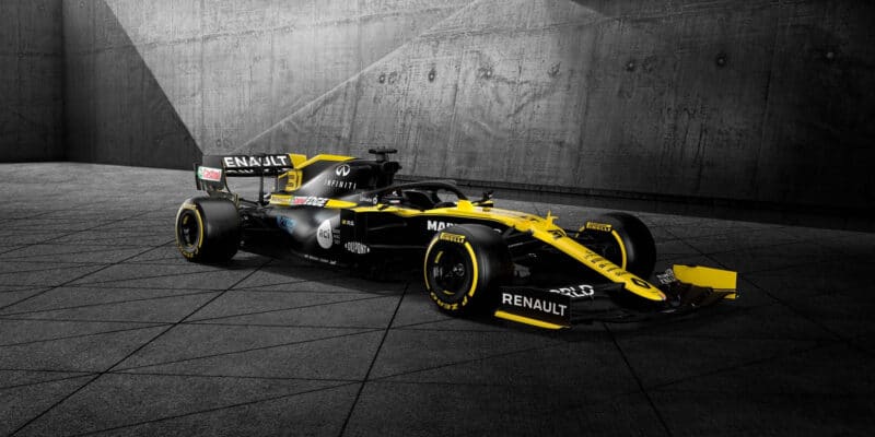 Renault ve formuli 1 setrvá, přijde ale o finance