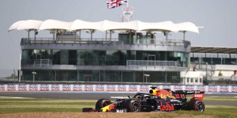 Verstappen se nakonec radoval z druhého místa