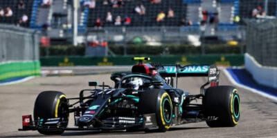 V Rusku zahájil víkend nejlépe Bottas, Sainz a Latifi bourali