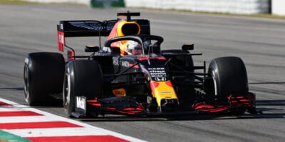 Poklidný první trénink patří Verstappenovi