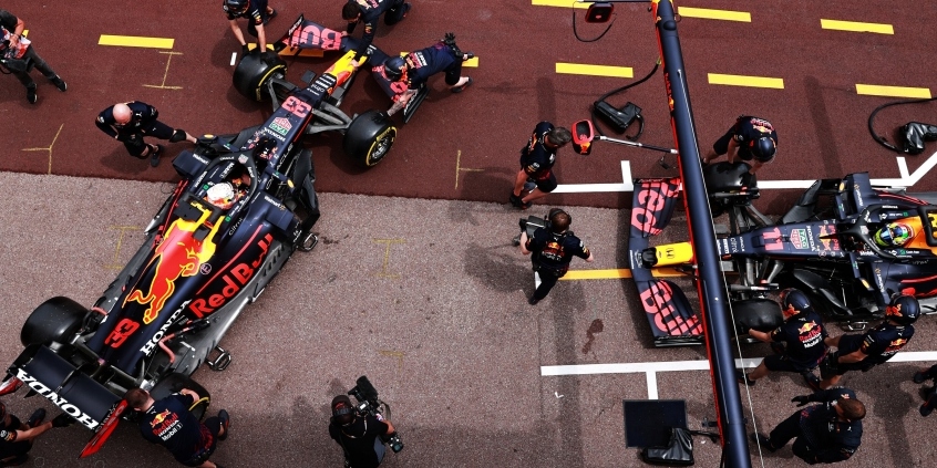Red Bull je na čele šampionátu prvýkrát od roku 2013