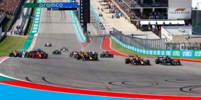 Strategickou bitvu v Texasu vyhrál Max Verstappen