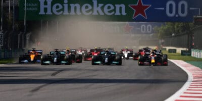 VC Mexika rozhodl start, Verstappen s přehledem vyhrál