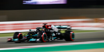 V Kataru dominoval Hamilton, Alonso dojel třetí