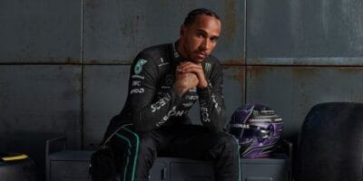 Lewis Hamilton volá po změně sociálních sítích