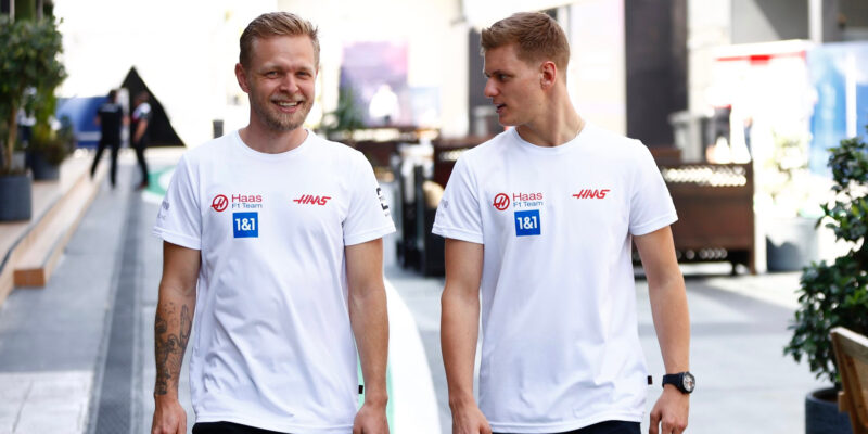 Schumacher se cítí lépe s Magnussenem jako týmovým kolegou