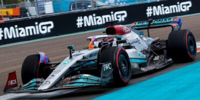 FP2 v Miami: Russell první, další nehoda pro Sainze