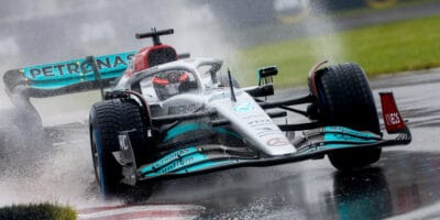 George Russell nelituje přezutí na suché gumy