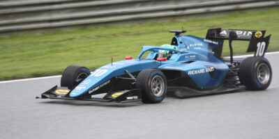 Sprint F3: Brazilec Collet se prosadil v maďarském mokru