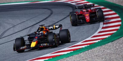 V sobotním sprintu v Rakousku dominoval Max Verstappen