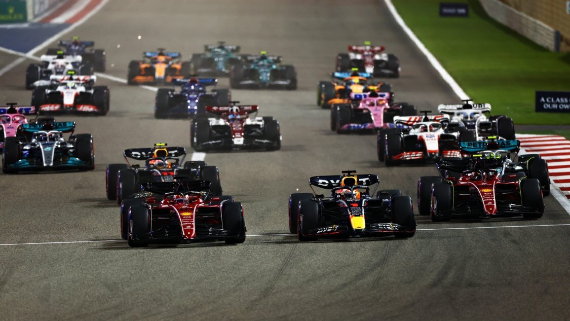 Red Bull a Ferrari kritizují FIA: Na restart bylo dost času