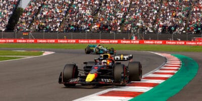 Závod v Mexiku vyhrál Max Verstappen a překonal rekord