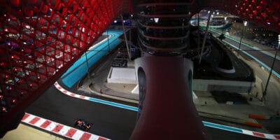 Poslední kvalifikaci sezóny ovládli jezdci Red Bullu