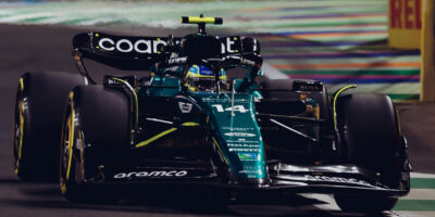Alonso po penalizaci ztratil 3. místo a pak ho získal zpět