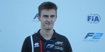 F2 v Bahrajnu: Theo Pourchaire ovládl kvalifikaci v poušti
