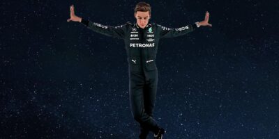Russell prozradil, co stálo za vznikem jeho ikonické pózy