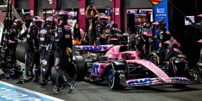 Alpine před Baku doplňuje rezervy náhradních dílů