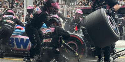 FIA vyšetřuje Oconův pozdní vjezd do boxů