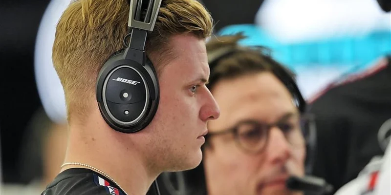 Wolff kritizuje chování Haasu vůči Schumacherovi