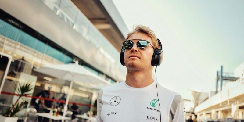 Rosberg překvapen nedostatkem technických náborů Mercedesu