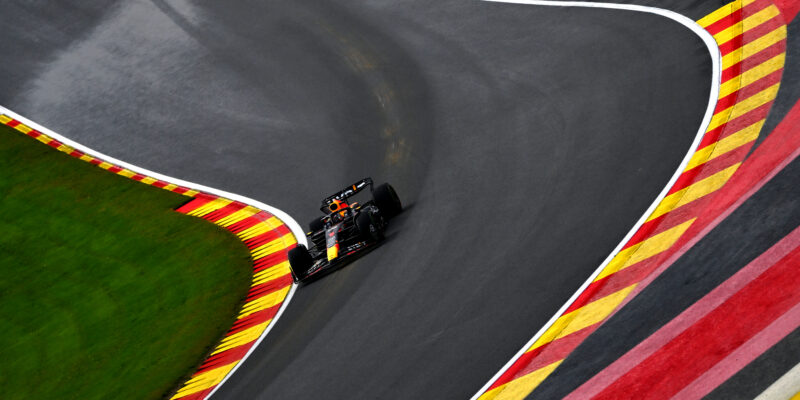 Páteční kvalifikaci v Belgii ovládl Max Verstappen