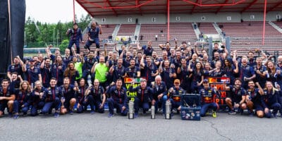 Red Bull si domů odveze další zničenou trofej