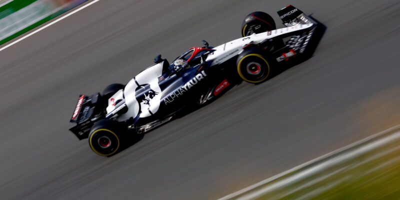 Ricciardo byl převezen do nemocnice po nehodě v FP2