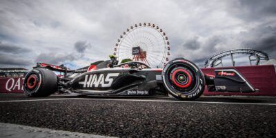 Kevin Magnussen: Haas do Austinu jen přežívá
