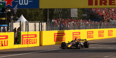 V Monze vyhrál Verstappen, překonal rekord vítězství v řadě