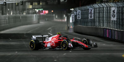 Ferrari chystá diskusi o kompenzaci Sainzovy škody