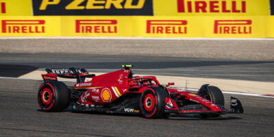 V Bahrajnu je dotrénováno. Na čele FP3 Sainz