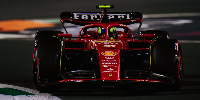 Vasseur: Náskok Verstappena na Ferrari je otázkou desetin
